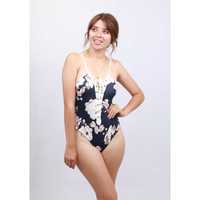 BOHEMIAN OJALES PECHO AMARRE FLORES BODY